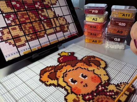 一小时浓缩一分钟#拼豆 #手作diy #拼豆教程 纯享版星星人来啦~
#拼豆图纸 🍠呜昂王拼豆