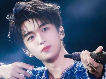 黄子弘凡终于要到鸟巢开演唱会了!心理委员这次我真得劲了! #黄子弘凡鸟巢 #黄子弘凡鸟巢批文 #黄子弘凡鸟巢演唱会获批