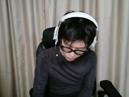 阿蛋说要干主播被经纪人把耳机拔了#范丞丞