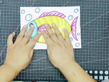 大鱼吃小鱼,创意折纸画,儿童画马克笔#儿童画 #马克笔绘画 # #大鱼吃小鱼 #创意美术