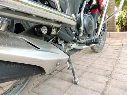 豪爵dks150摩托车引以为傲的cbs究竟有没有用,看完此视频就知道