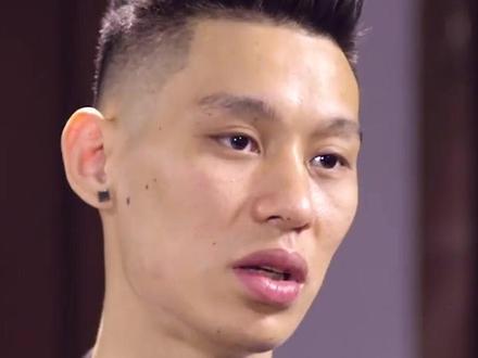 早年在球场上遭质疑,林书豪:用表现赢得他们的尊重! #林书豪 #篮球 #NBA @抖音小助手