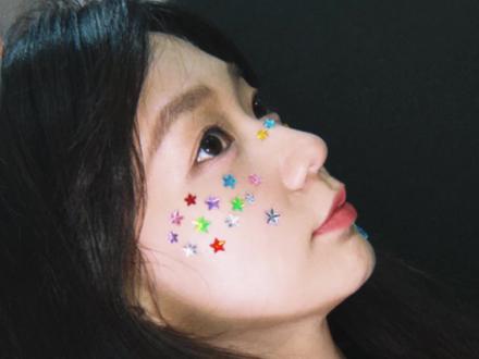 来晚了!听说是之前的kpi #星星贴 #拍照 #陈诗敏