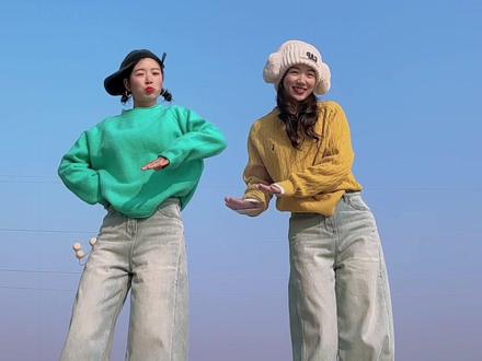 这三个小海豹好好玩 哈哈哈~快拍起来#海豹舞 #气氛组就位 #一学就会系列 #跟你的姐妹一起拍 #抖音热门舞蹈计划