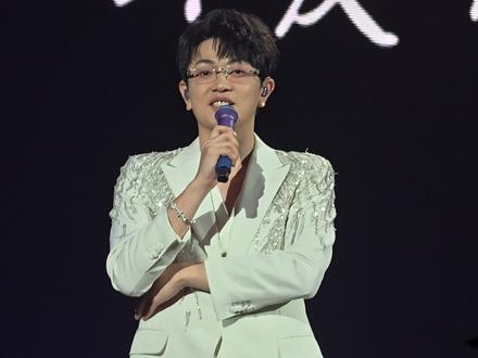 39次姐厉害!算上音乐节都遥不可及啊!抢不到票的只有音乐节凑 #颜人中 #颜人中福州演唱会 #去爱你 #音乐种草计划
