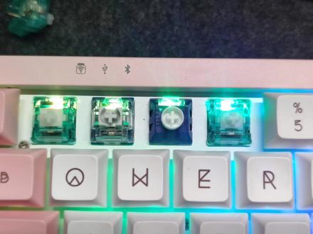 轴体透光分析#机械键盘 #客制化键盘 #机械键盘推荐