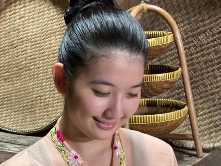 这么多身份,还是爸妈的女儿最好当❤ #马来西亚 #小娘惹