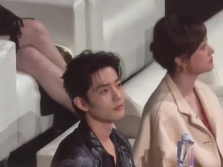 上台领奖全过程 恭喜SMG视帝肖战 实至名归🏆 #追星怎么可能追谁都一样 #肖战 #肖战SMG视帝