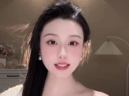 手机也能调出背景虚化效果,亲测有效,赶紧学起来!#直播 #上镜技巧 #直播干货