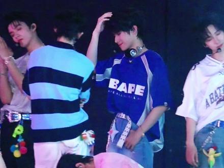 全世界我最美直拍
#张真源