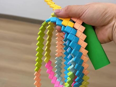 用家里的废纸做鞭子,无限做长,还能当跳绳玩#手工diy制作 #废物利用 #变废为宝