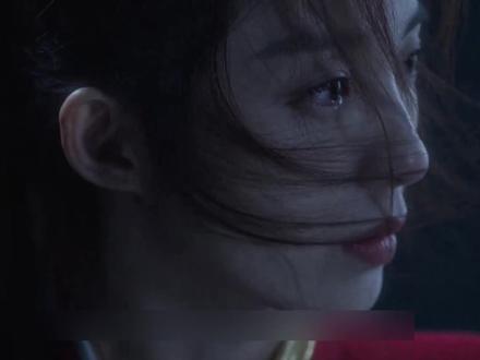 江湖夜雨十年灯大结局,当蔡平殊在幽黄冥道用艳阳刀一刀斩杀了慕正扬,这一刻他便没有了活下去的勇气,慕正扬武功不在蔡平殊之下,却还是在她用出满天花雨后选择不反抗!#好剧推荐 #二创激励计划 #古装剧 #追剧