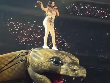 这美成啥样了😍😍😍太牛了,#蔡依林 蔡依林演唱会台湾首场 美杜莎 蛇形花车 #地表最强