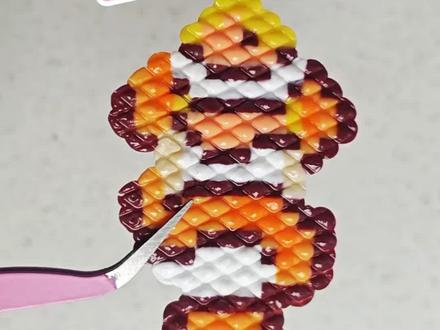 鱼鳞烫!!!#造·作手作馆 #拼豆 #像素风 #拼豆教程 #拼豆豆手工 @造·作手作馆·陶艺·银饰