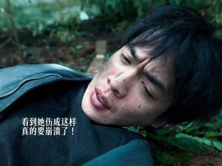 看在龙钰躺在那里的那一刻,他真的要崩溃了!#张若昀#程潇 #张若昀程潇救赎文学