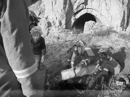 第一次看到消防救援行动有卓别林感觉,大家:来多点继续输出!#平安守护 #消防员烈士 #军事演习 #长治消防 #搞笑