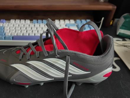 Adidas猎鹰predator 26中端国际版AG实战感受,到底该选哪个版本?#猎鹰 #足球鞋 #猎鹰26