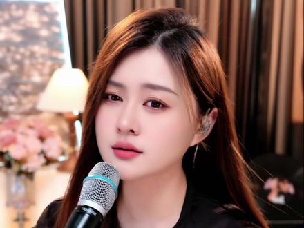 新歌上线《情深缘浅谁的错》 #新歌上线#情深缘浅谁的错