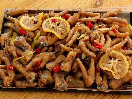 网红柠檬泡椒凤爪:在家做简单美味,记住这三点,酸辣开胃又劲道