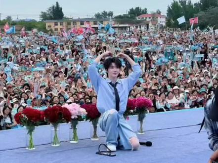 山东菏泽文旅推荐大使--青年演员郝熠然,他自己还写了推荐词真是绝了👍🏻,我也尽微薄之力推荐一下我们山东菏泽,好客山东大美菏泽欢迎全国各地的朋友,赏菏泽美景品菏泽美食#生活真实分享计划 #创作者中心 #创作灵感