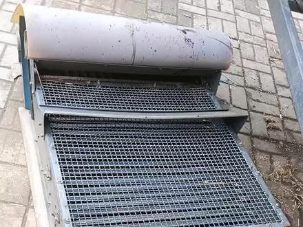 沃得振动筛轴承拆卸
