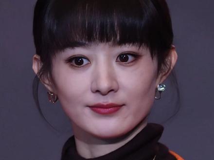 《小城大事》发布会这一夜,38岁的赵丽颖用顶着齐刘海的“妈生脸”,给内娱医美女星上了一课#赵丽颖 #邵音音 #戚薇 #内容启发搜索 #影娱热点团