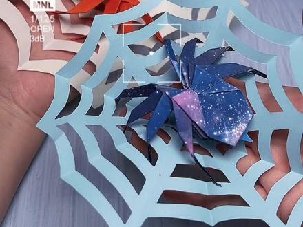 #折纸教程 万圣节弹跳小蜘蛛🕷️你别说真的蛮像!#亲子手工 #万圣节 #一起玩手工吧