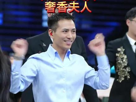 索图大舞台索图和红豆共舞,索图老师被整不会了#红豆 #索图大舞台 #索图跳舞 #直播录屏分享 @索图