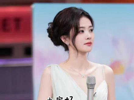 为白鹿放弃高考? 小姐姐还是挺聪明的,知道设置禁@
#白鹿#鹿茸#白梦妍