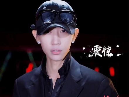 隔着屏幕就能测出真实年龄 你敢挑战吗 #读心术 #测测自己的真实年纪 #趣味测试 #年龄计算器 @DOU+小助手