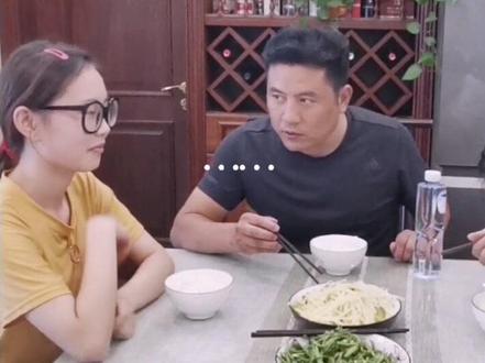 高考后,你已从大熊猫变成流浪猫 以前吃啥有啥,现在就有啥吃啥吧 和家长说话要注意语气,因为忍你很久了#高考