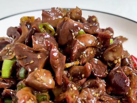#美食 #我的厨房日记 #美食视频 #家常饭菜 #简单的家常便饭 孜然鸡胗这样做脆嫩好吃简单易学