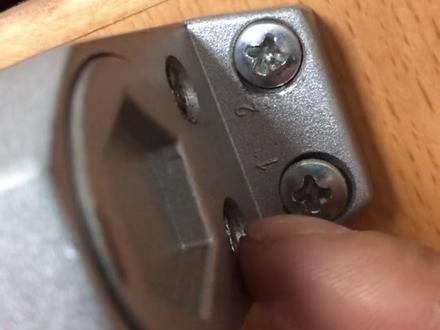 #自己动手 #闭门器调节 #干活我是认真的
最近比较忙,看不懂的,加关注,再问我,有空我会给你解答……