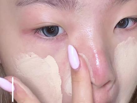 来来来 这个超级简单的小猫妆容来啦 适合新手宝宝食用稍微不日常一点的美瞳很适合用这个眼妆嘻嘻😻#眼妆教程 #新手化妆教程 #妆容教程 #日常化妆教程