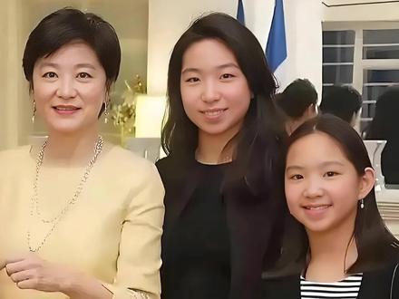 丑基因有多夯?看到应采儿俩儿子成陈小春翻版,蒋勤勤儿子成bug,才懂林心如找帅哥当老公的含金量#林心如 #陈小春 #蒋勤勤 #内容启发搜索 #影娱热点团