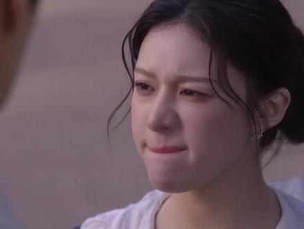 车茂熙 祝贺你找到了那个你笑着揭开你的痛苦 他却抱着你一直温柔对待你的人 你一遍遍的说温柔会让你想杀人 其实是周浩镇的温柔再一次次地击破你的另一个自己——都拉美#爱情怎么翻译 #金宣虎 #高允真