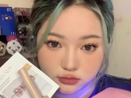 从美甲师那偷学的 穿戴甲贴法!猛拽不掉 1秒卸甲 #穿戴甲 #穿戴甲教程 #穿戴甲贴法