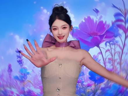 蓝色加红色会变成?!#这个手搓变装太有趣了#手势变装#变装