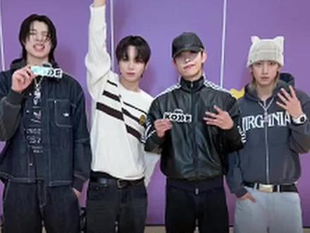 “可靠的妈妈”“ 天真的微笑杀手”
“直率的小猫咪”“ 特别的宝宝”#lngshot