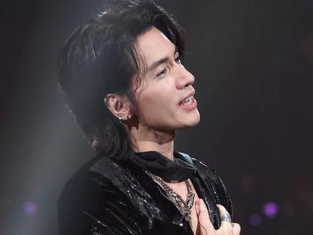 #言承旭 的大胸肌和翘臀太辣了#FForever #我是真的真的很爱你 #直拍