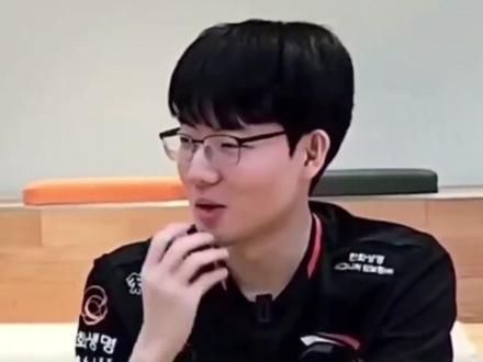 Viper一时间难以适应韩语,回国后摇身一变成为LCK大主播,前一秒说韩语,后一秒老板大气,难以摆脱中文大环境#lpl #lck #viper