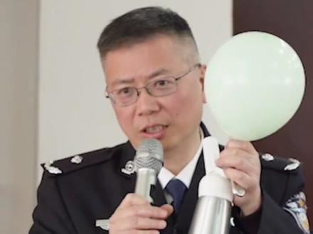 #夏季行动 同学同乐吸“笑气”, 同日被查坐“班房”!“笑气”真的不好笑!@孝感公安