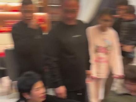 #亲人相聚 #人多就是热闹 磕头磕到哭哈哈哈哈😂