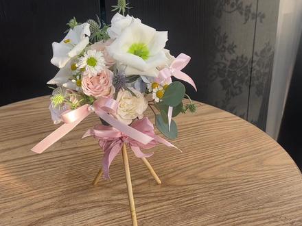 三脚小花架教程#同城好店推荐 #鲜花实体店 #热爱工作热爱生活 #我的花店日常 #千花絮南昌花店