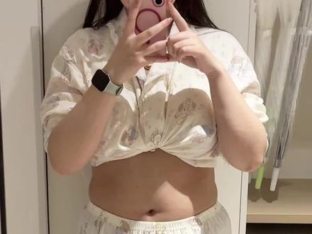 167cm/140斤|年后清肠一天吃什么 🥣早餐:1个鸡蛋
🥣午餐:板烧鸡腿堡➕椰子水
🥣晚餐:冬瓜酥肉汤
#减脂打卡#减肥日记#健康减脂 #普通人减肥