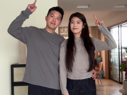 6个情侣出游姿势:简单又出片! #情侣穿搭 #情侣拍照姿势 #拍照