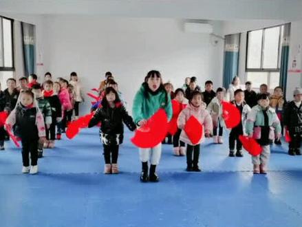 教宝贝们跳一下秀山花灯#一起来舞蹈 #雏燕幼儿园