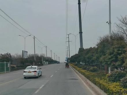 B2 科目三增驾二号线路线视频,项目流程:上车准备→灯光操作→起步项目→人行横道线→公交站牌→前方路口右转→前方路口左转→自主变道→前方路口直行→变更车道→直线行驶→前方会车→掉头项目→加减档项目→前方路口直行→超越前方车辆项目→前方路口右转→前方路口左转→人行横道线→学校区域→前方路口左转→前方路口直行→前方路口右转→公交站牌→人行横道线→前方路口右转→前方路口直行→掉头项目→前方路口直行→学校区域→前方路口左转→靠边停车。全程十公里,一共两个公交站牌,两个学校区域。#宛东驾校#科目三#b2驾照 #学车#学车报名#路线