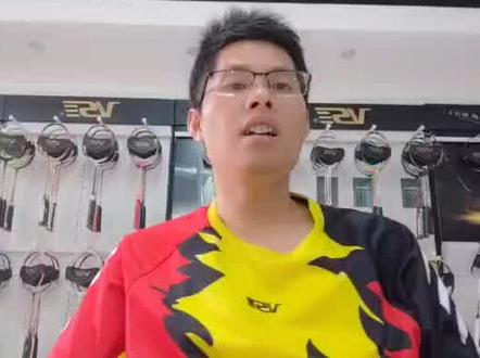 #羽毛球拍 #羽毛球鞋 怎么挑选羽毛球鞋码数?