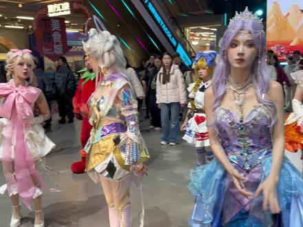 在重庆线下打卡,地铁逃生肥肥撤离! #地铁逃生百人群舞夯爆了 #和平精英地铁逃生 #tj和平精英